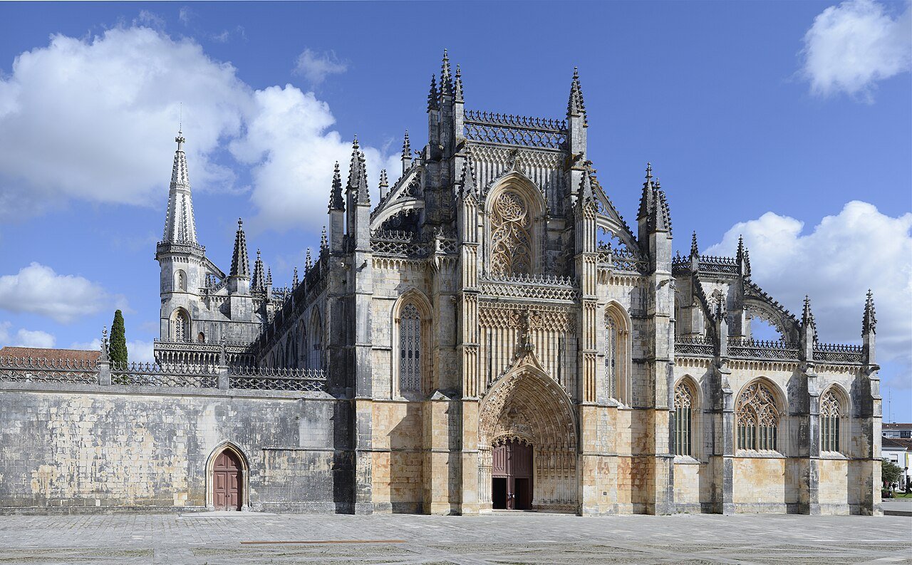 https://overlandtraveltips.com/wp-content/uploads/2026/08/1280px-Batalha_September_2021-2.jpg