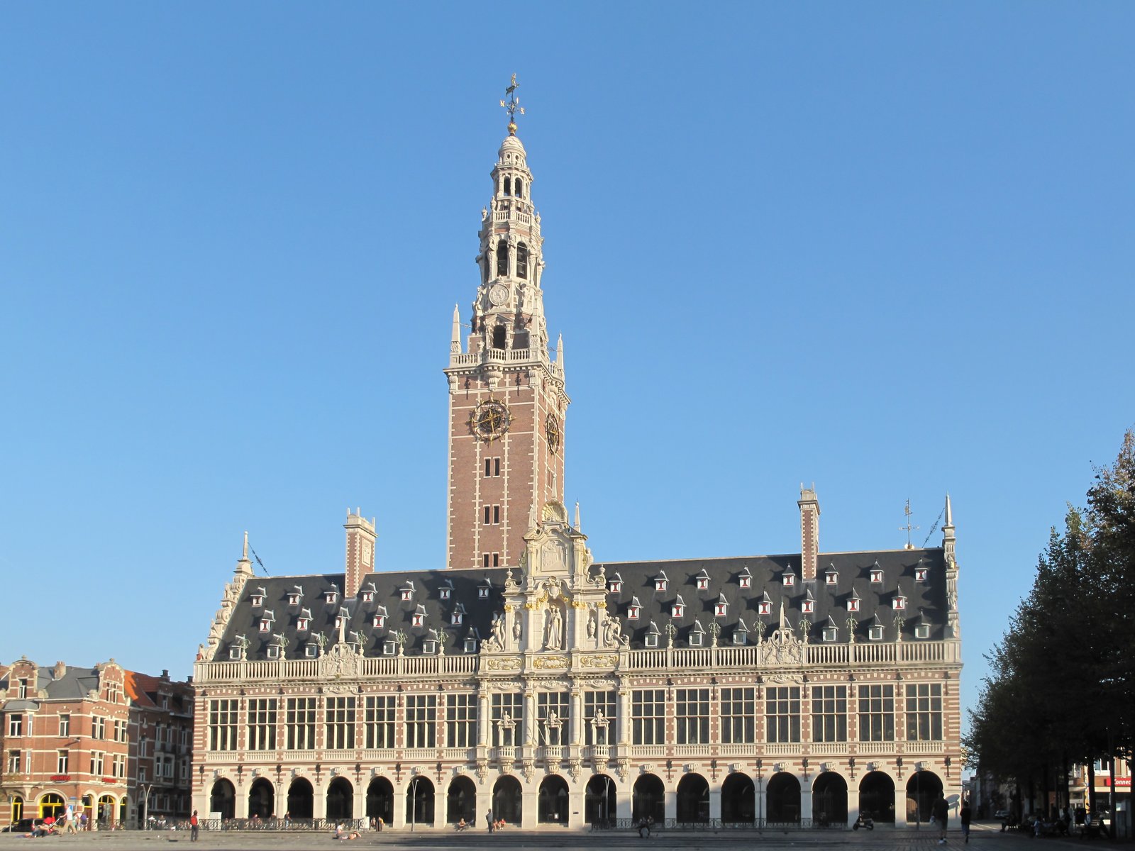 https://overlandtraveltips.com/wp-content/uploads/2026/08/2011-09-24_17.42_Leuven2C_universiteitsbibliotheek_ceg74154_foto4.jpg