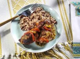https://food.fnr.sndimg.com/content/dam/images/food/fullset/2024/11/18/QK1006-kardea-brown-belizean-inspired-stewed-chicken-1_s4x3.jpg.rend.hgtvcom.616.462.suffix/1731966437918.webp