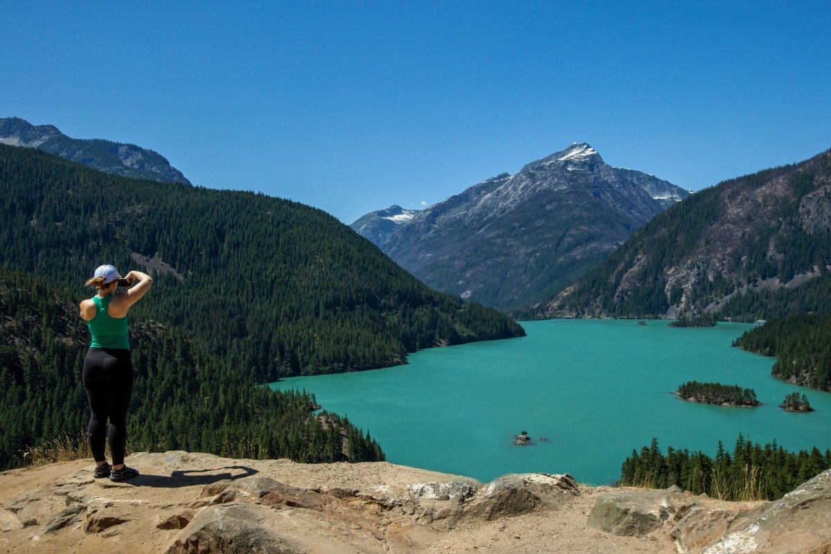 https://overlandtraveltips.com/wp-content/uploads/2026/08/6680-taking-pictures-of-diablo-lake-1200x800.jpg