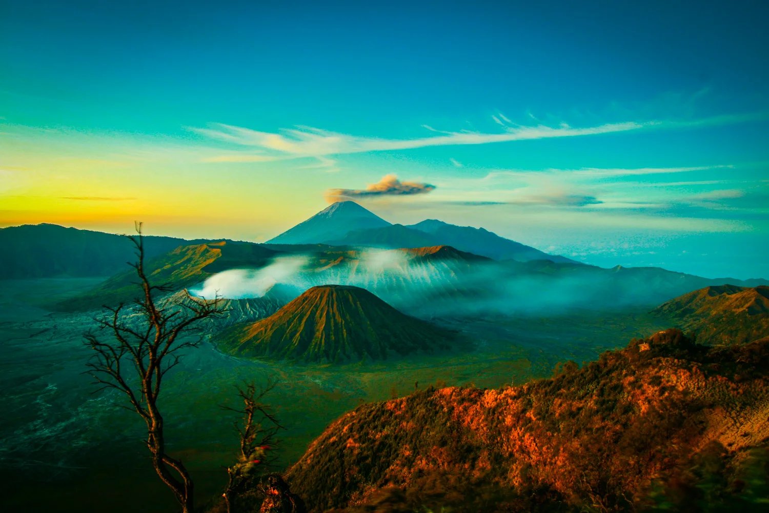 https://overlandtraveltips.com/wp-content/uploads/2026/08/82BMt2BBromo2Bin2Bsunrise.jpg