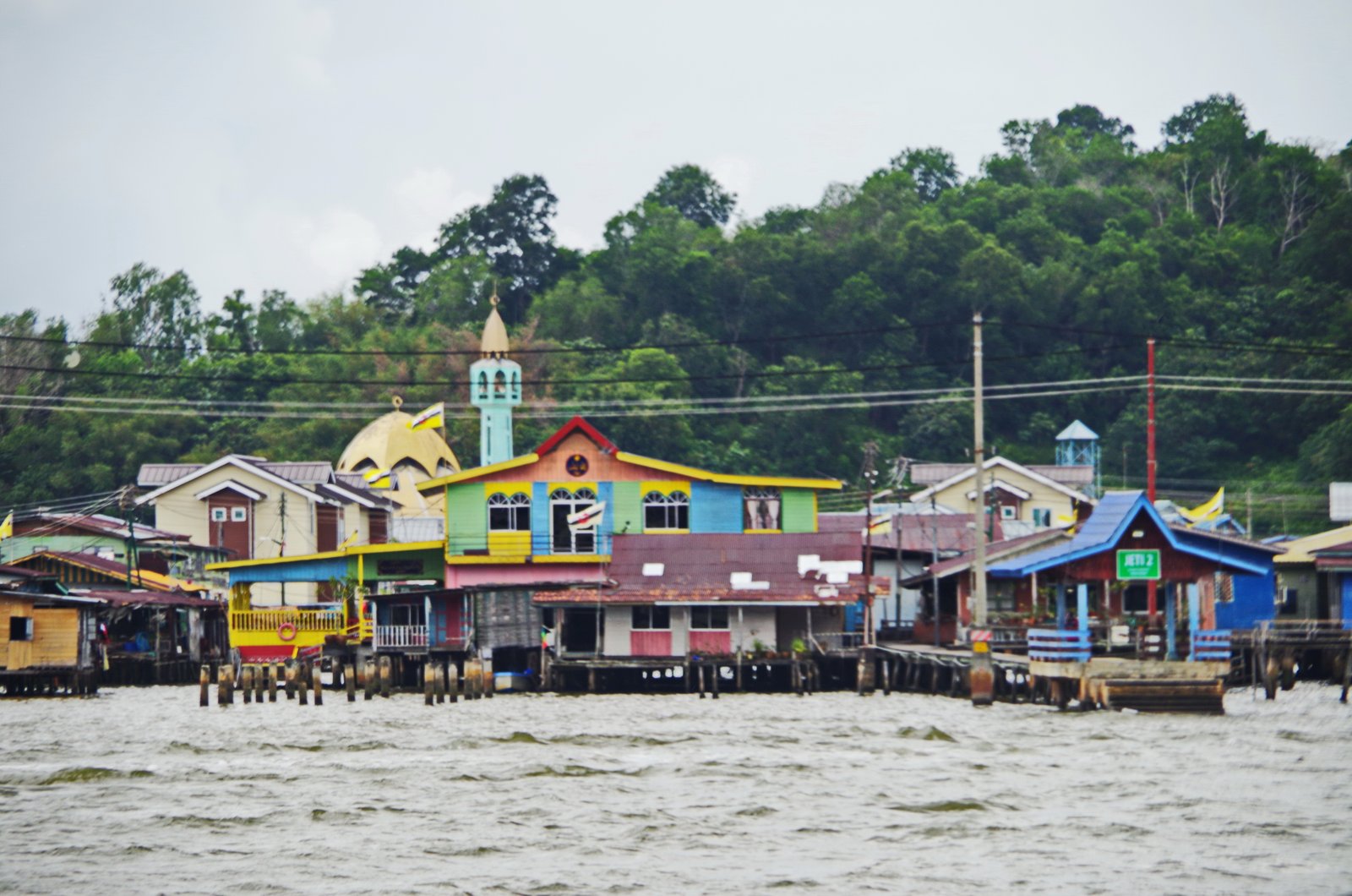 https://overlandtraveltips.com/wp-content/uploads/2026/08/BN-bsb-kampong-ayer.jpg