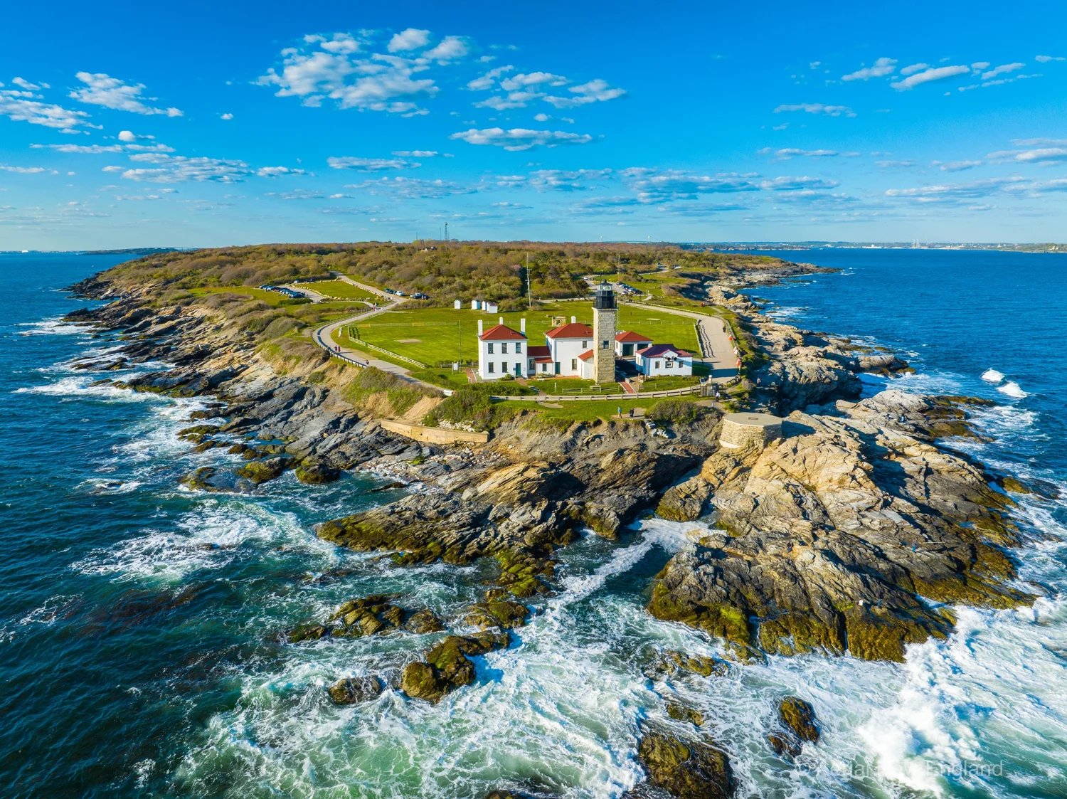 https://overlandtraveltips.com/wp-content/uploads/2026/08/Beavertail2BLighthouse2BGolden2B5.jpg