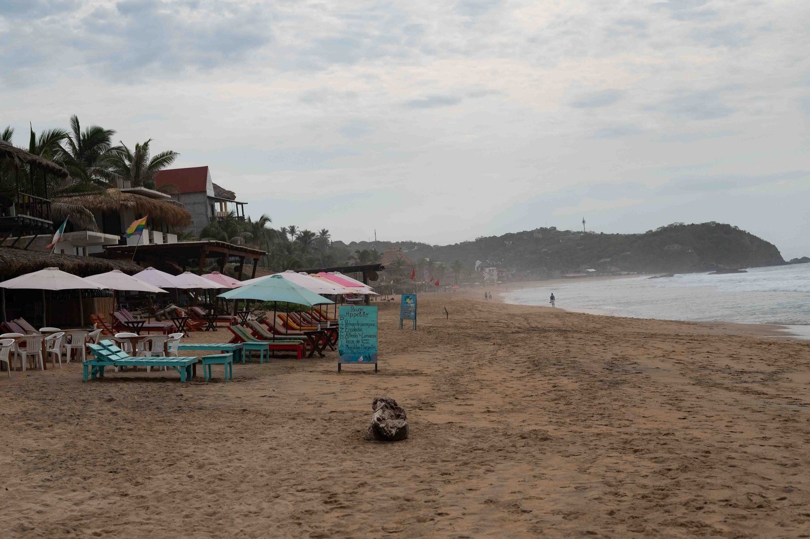 https://overlandtraveltips.com/wp-content/uploads/2026/08/DSC_99752B-2BMazunte2BOaxaca2BMexico.jpg