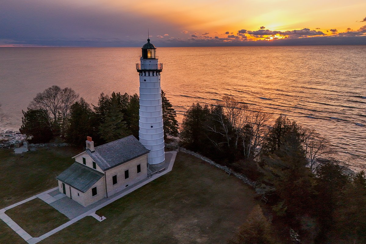 https://overlandtraveltips.com/wp-content/uploads/2026/08/Edge-Of-The-Lake.jpg