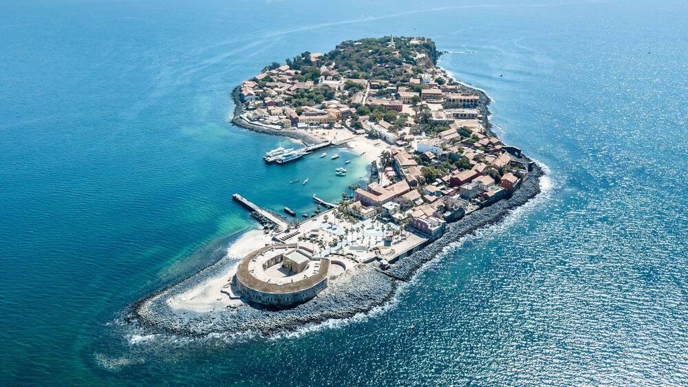 https://images.openai.com/static-rsc-4/uK33bRX_pleWazHhgdv_PkwYZIjOcusD0lIEQgvs5MWThZRw7JZopCs_R-gf4Gn_cOwis-8myHD-8BlhI6jy2voLyMsvIhkGLHUYW9p26K6E0UWBDiKxjzabzWsB3dJMbUKPZ8JTDZznM_sYBBHnomQfCavAV_hYm1SLdDH2n6YYFkP8JSXLBsJiQ9aDyhYS?purpose=fullsize