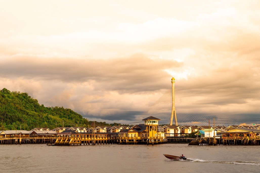 https://overlandtraveltips.com/wp-content/uploads/2026/08/Kampong_Ayer_iStock.jpg