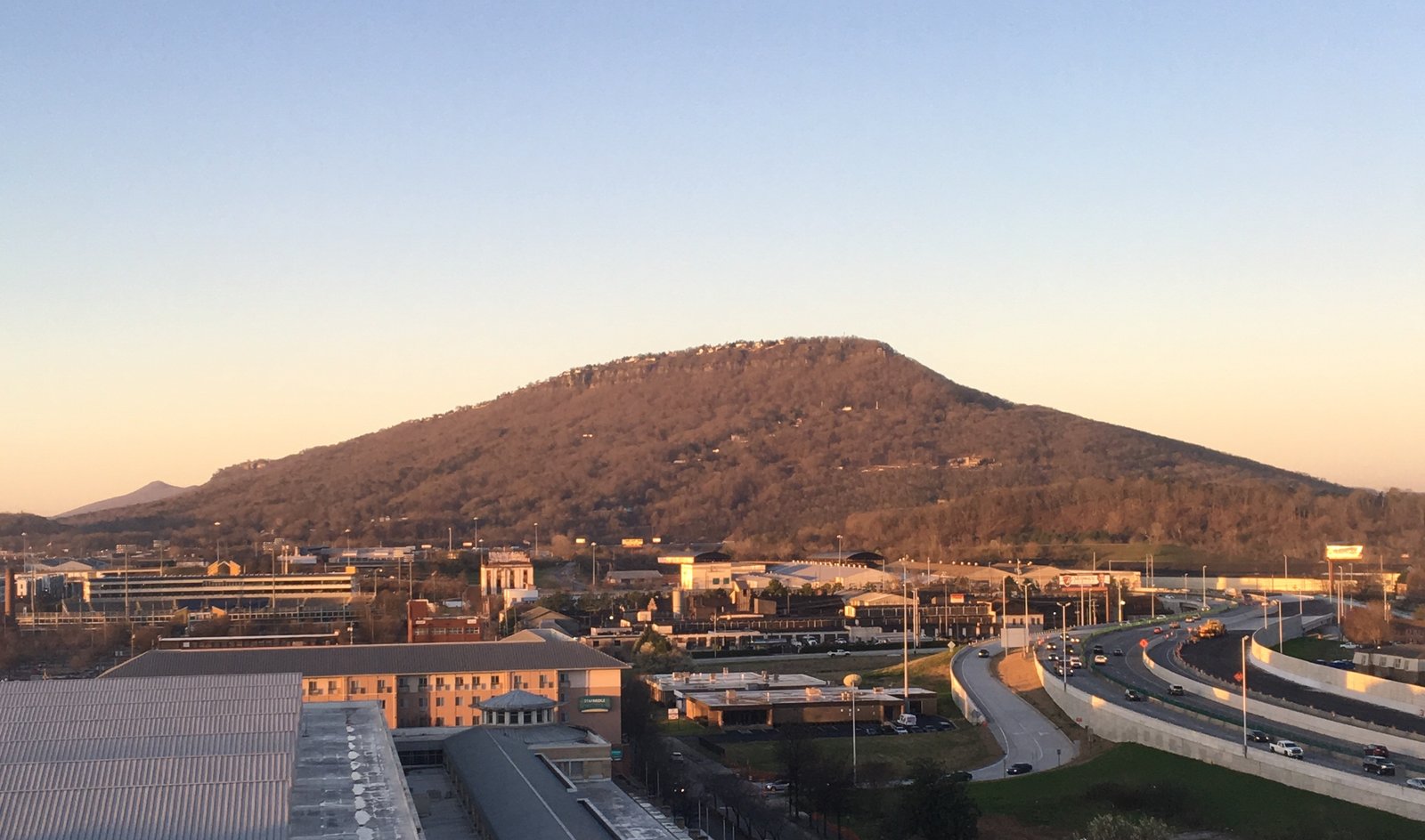 https://overlandtraveltips.com/wp-content/uploads/2026/08/LookoutMountain_2020.jpg