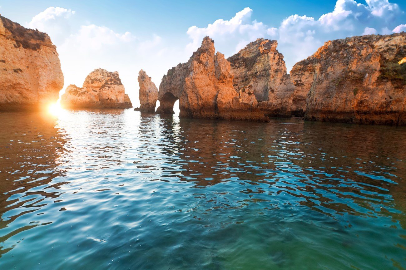 https://overlandtraveltips.com/wp-content/uploads/2026/08/Ponte-da-Piedade-ok1.jpg