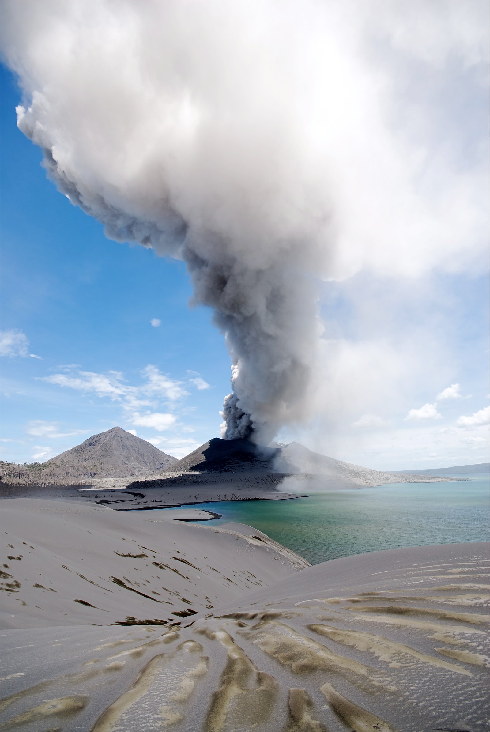 https://overlandtraveltips.com/wp-content/uploads/2026/08/Tavurvur_volcano_2.jpg