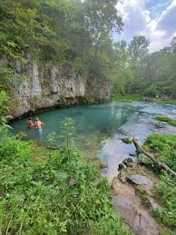 https://static.where-e.com/United_States/Ozark-National-Scenic-Riverways-Park-Headquarters-No-Visitor-Center_c5e884e34c6ca2a518326ed7a7896166.jpg