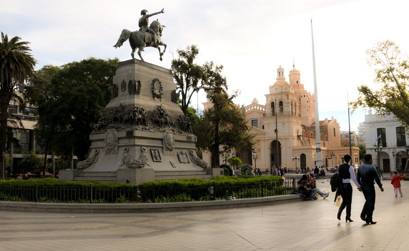 https://overlandtraveltips.com/wp-content/uploads/2026/08/centro-historico-cordoba-1.jpg