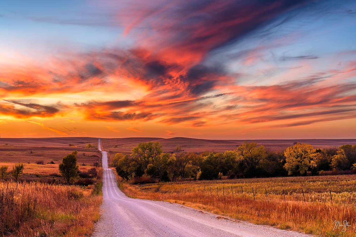 https://overlandtraveltips.com/wp-content/uploads/2026/08/country-road-autumn-sunset.jpg