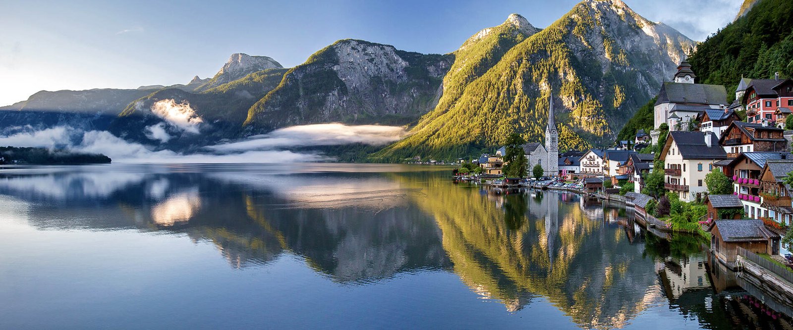 https://overlandtraveltips.com/wp-content/uploads/2026/08/hallstatt-sommer.jpg