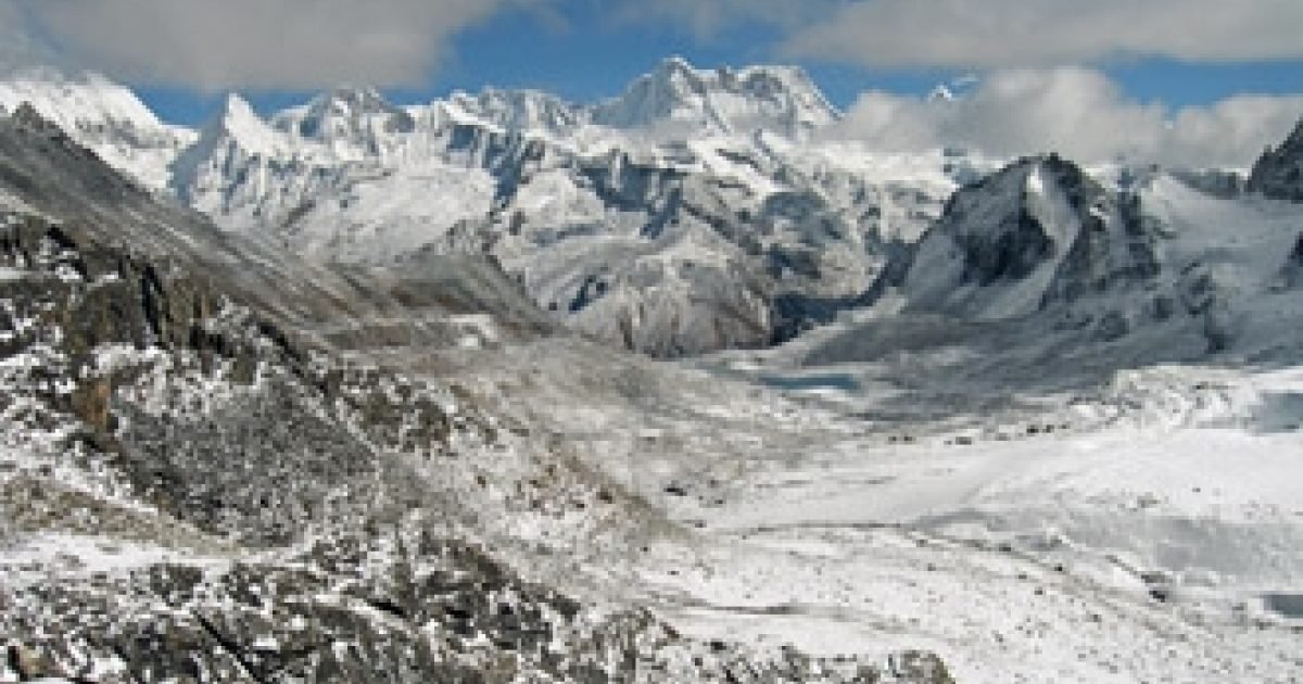 https://overlandtraveltips.com/wp-content/uploads/2026/08/lunana-snowman-trek-bhutan-holiday-n-sloman.jpg