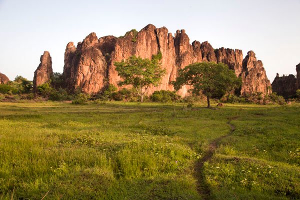https://overlandtraveltips.com/wp-content/uploads/2026/08/sindou-peaks01.jpg
