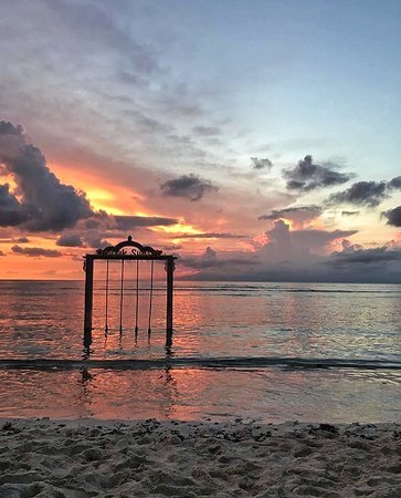 https://overlandtraveltips.com/wp-content/uploads/2026/08/the-infamous-gili-t-water.jpg